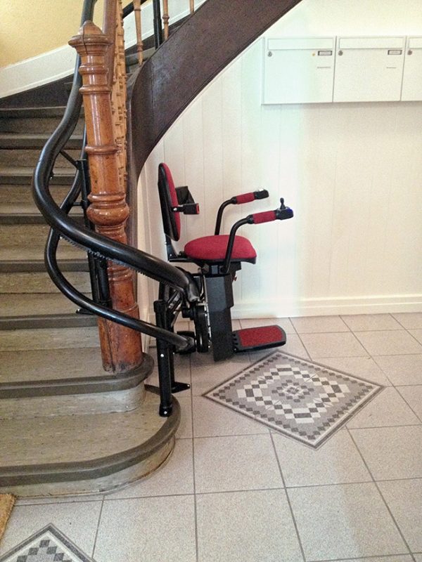 HW 10 Krzesło schodowe dla osób niepełnosprawnych